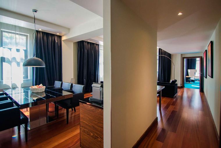Presidential suite (ex. Executive suite) (Президентский Люкс)